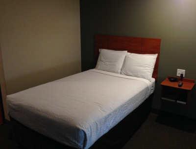 Suburban Studios Watford City Buitenkant foto